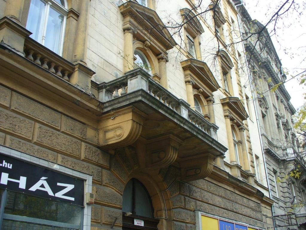 Budapest Tourist Apartments - Jozsef Koerut Экстерьер фото