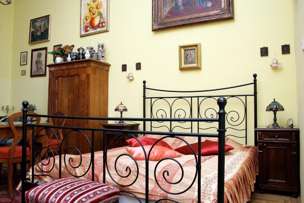 Budapest Tourist Apartments - Jozsef Koerut Номер фото